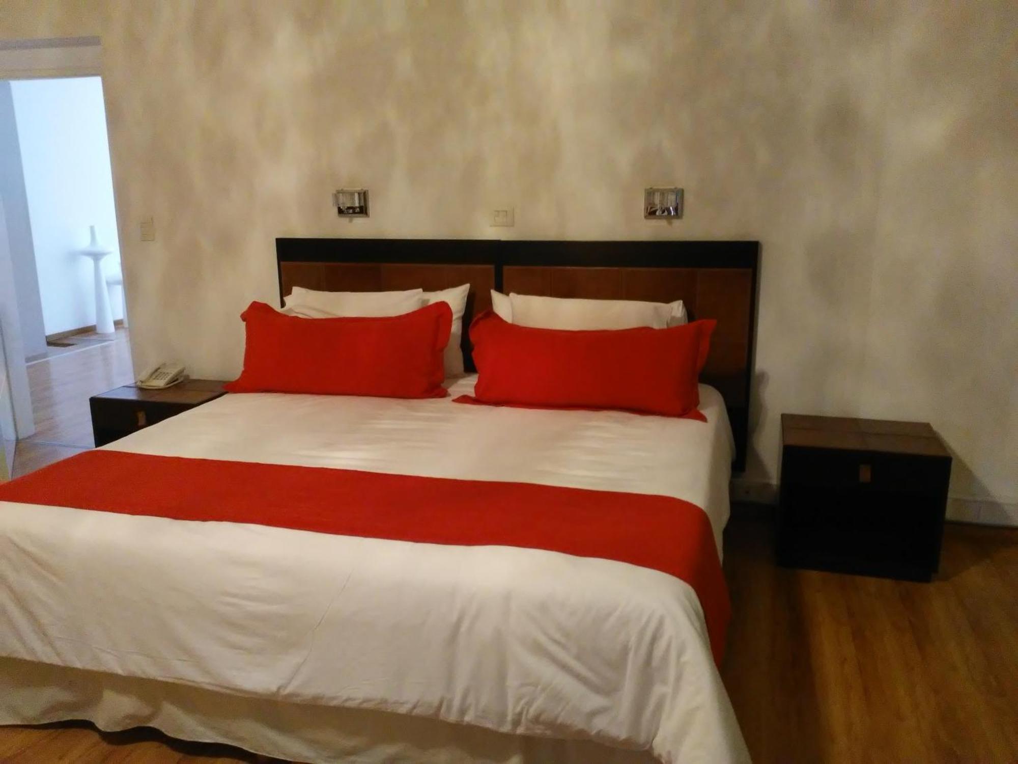 Global Hotel Centenario Buitenkant foto