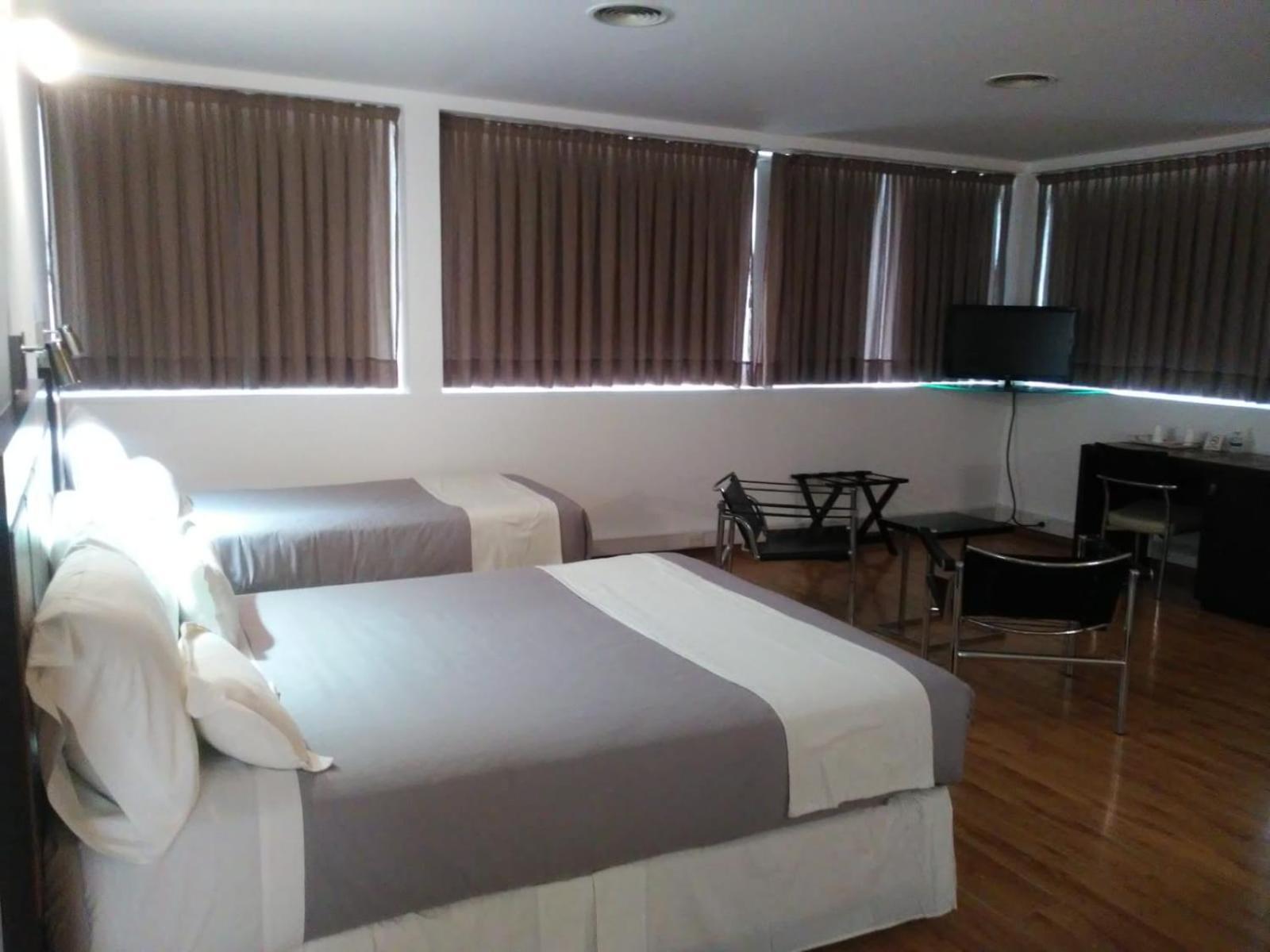 Global Hotel Centenario Buitenkant foto