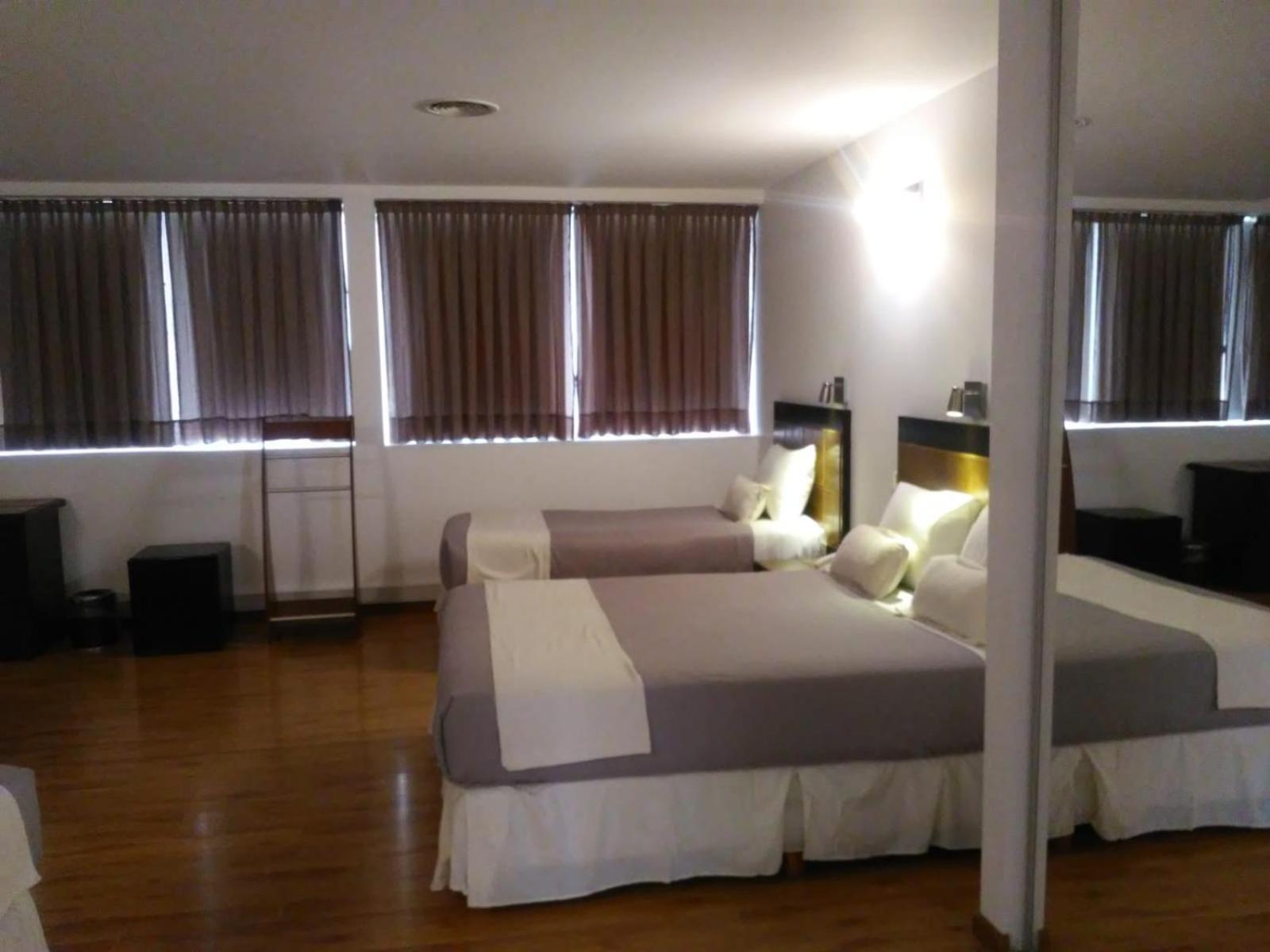 Global Hotel Centenario Buitenkant foto