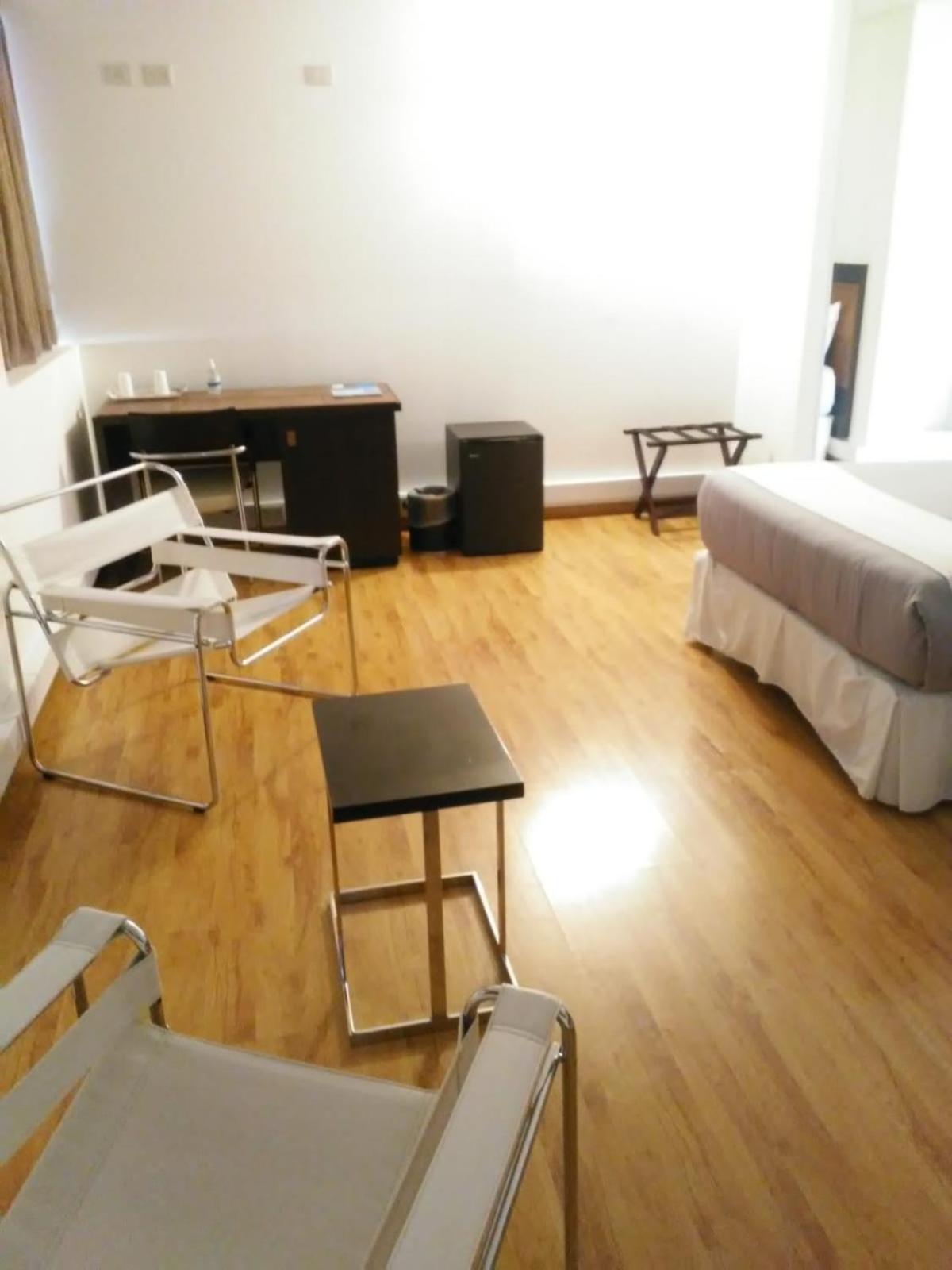 Global Hotel Centenario Buitenkant foto