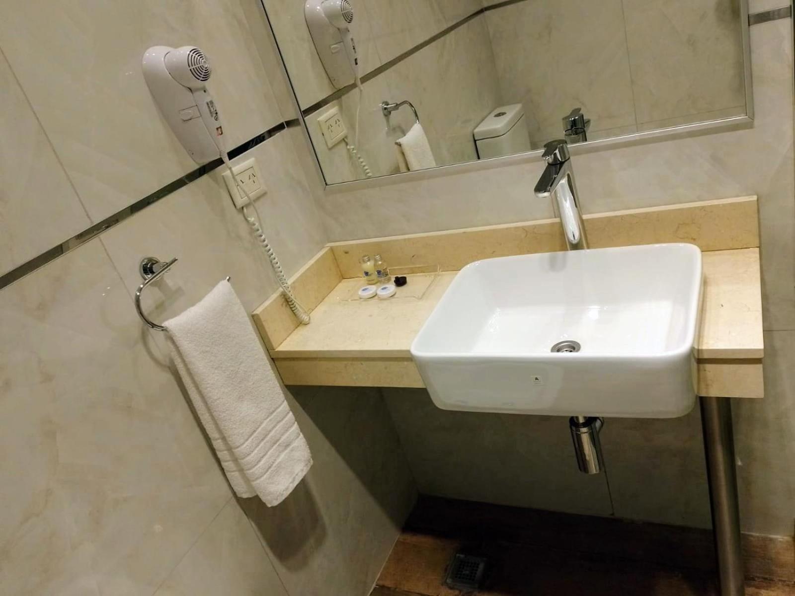 Global Hotel Centenario Buitenkant foto
